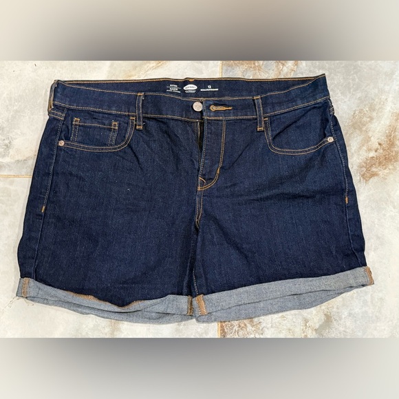 Old Navy Blue Jean Shorts with Frayed Hem - Picture 3 of 6